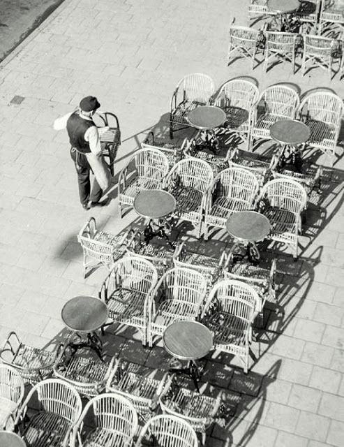 ParisAMDParis's tweet image. 馃摲 Kees Scherer.
La terrasse d'un caf茅
Ann茅es 1950. Paris