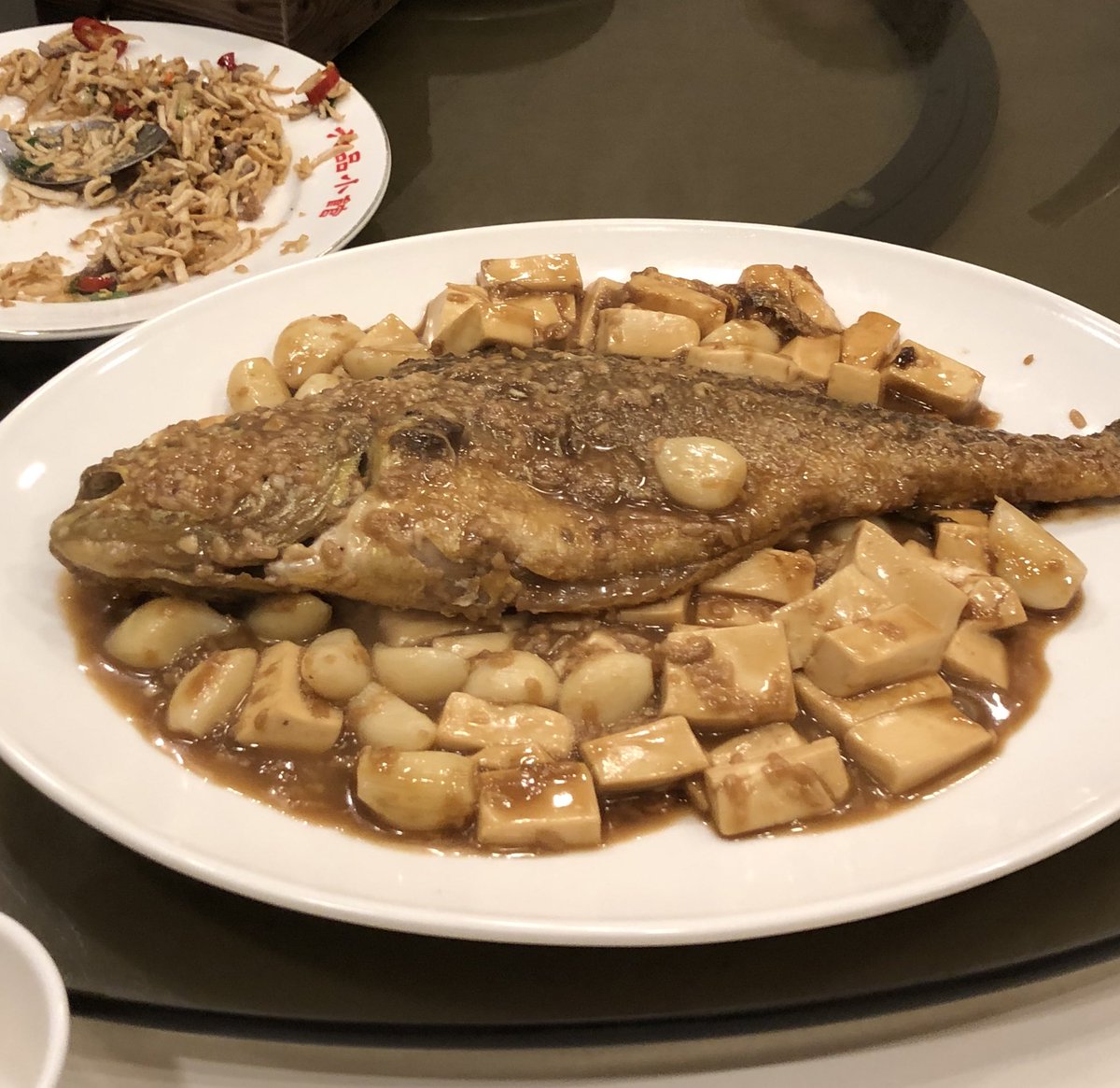 songcaiii's tweet photo. 대만 배우 허광한님이 단골 가게라며 직접 언급하신 가정식 식당.. 외지인은 전혀 없고 현지인으로 마감 시간까지도 북적북적한 따땃한 곳! 타이베이 융캉제 쪽에 있어 관광객분들도 쉽게 접근할 수 있답니다 😉 

가게 좌표 및 메뉴 꿀팁은 타래에 달아둘게요 ! https://t.co/1HkaqMiEdR