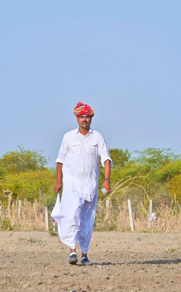 દેશી પહેરવેશ ❤️
બનાહ કાંઠો ❤️
અઢીવટો ❤️