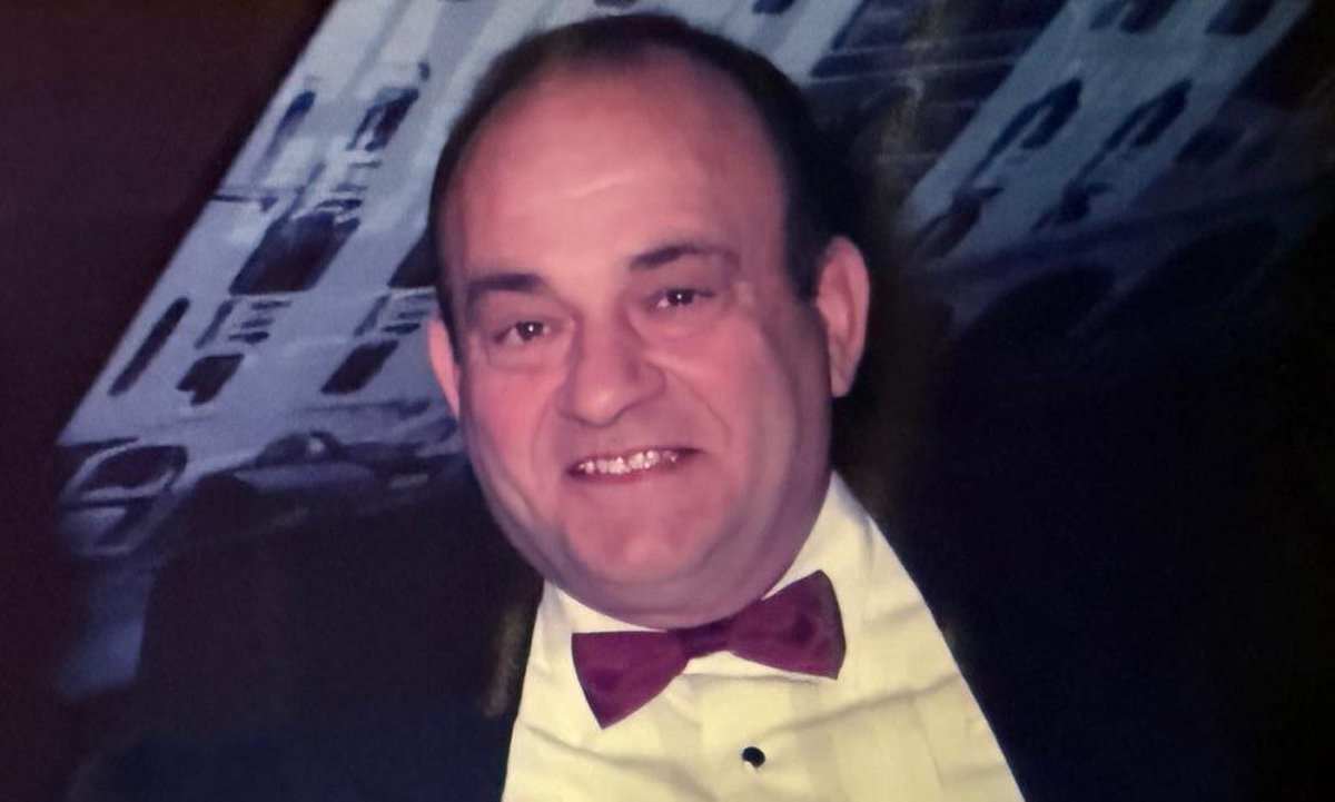 Tributes to Broughty Ferry chip shop owner Rino Esposito after brave cancer battle.

Rino’s life touched generations across Dundee and beyond, culminating in well known Broughty Ferry business, The Ferry Fry-In.

Read the tributes here: eu1.hubs.ly/H0lXfqK0