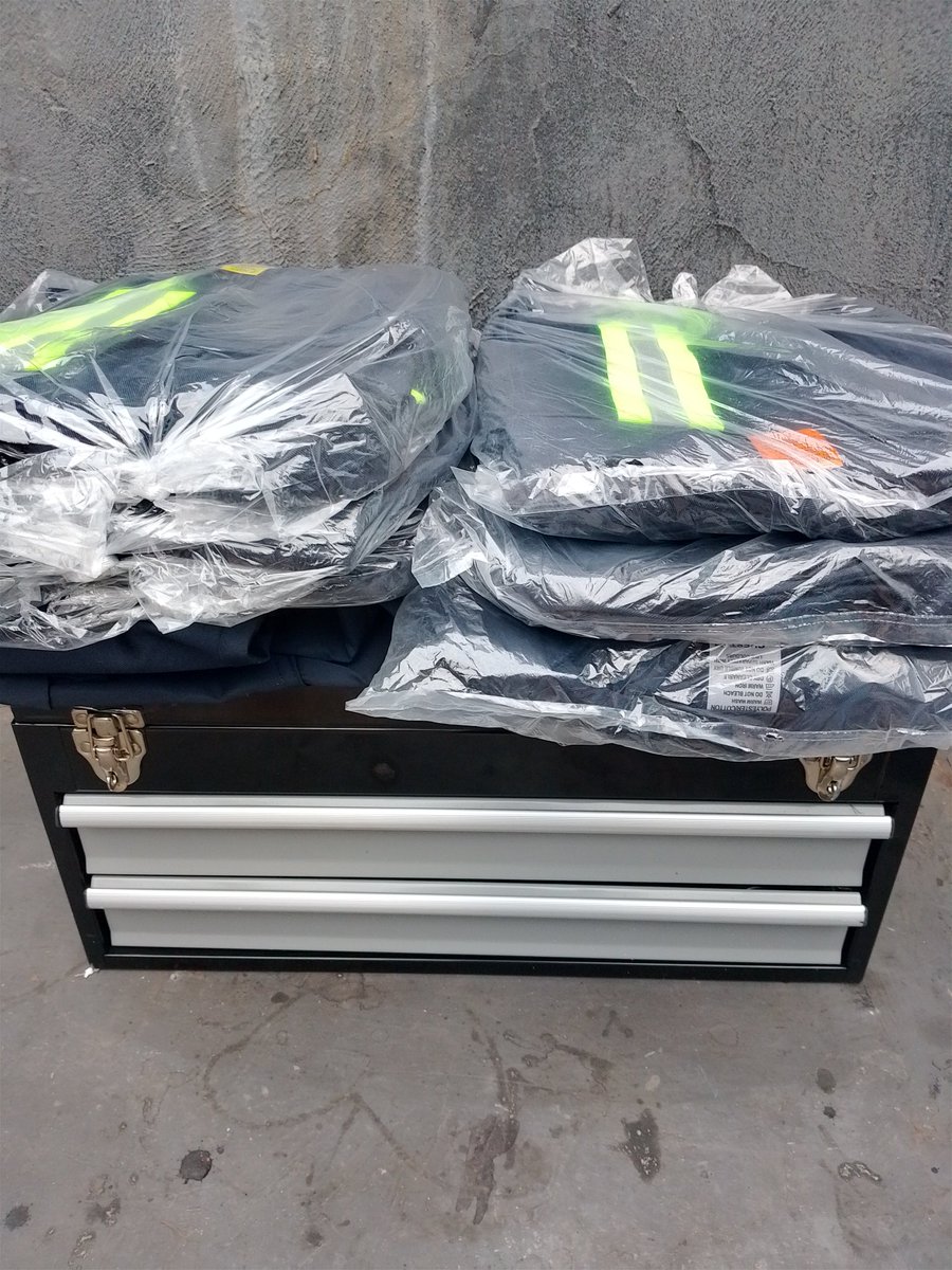 Hello good people l once wrote asking assistance for female mechanics students (12) l would like to thank  Good Samaritans who have assisted us we now have 8 worksuits and a tool box. Your support and kindness have made a big difference.
Thank you once again for your generosity