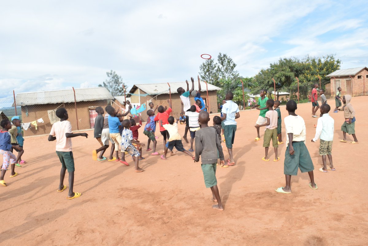 Save the Children Rwanda & Burundi (@scirwanda) on Twitter photo Refugee children and youth are more vulnerable to abuse, neglect, exploitation, and violence. In partnership with <a href="/RefugeesRwanda/">UNHCR Rwanda</a> , and <a href="/StatePRM/">Bureau of Population, Refugees, and Migration</a>, we are engaging young people in sports to increase social inclusion and psychosocial well-being that contribute to their development Refugee children and youth are more vulnerable to abuse, neglect, exploitation, and violence. In partnership with <a href="/RefugeesRwanda/">UNHCR Rwanda</a> , and <a href="/StatePRM/">Bureau of Population, Refugees, and Migration</a>, we are engaging young people in sports to increase social inclusion and psychosocial well-being that contribute to their development