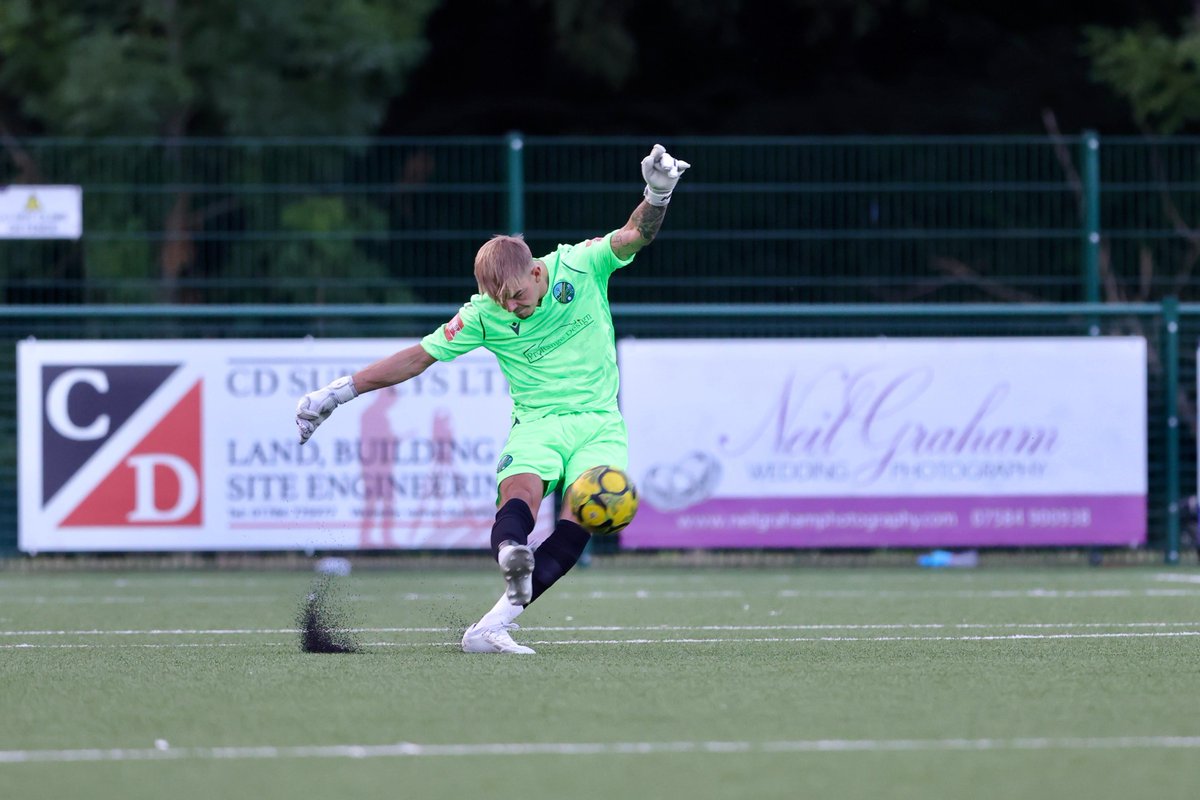 AscotUnitedFC's tweet image. Another great run out against @wincityfc last night!
More progress as we get closer to the season opener.
Thank you to @wincityfc for coming down last night 🤝
#WeAreAscot #UpTheYellas💛💙