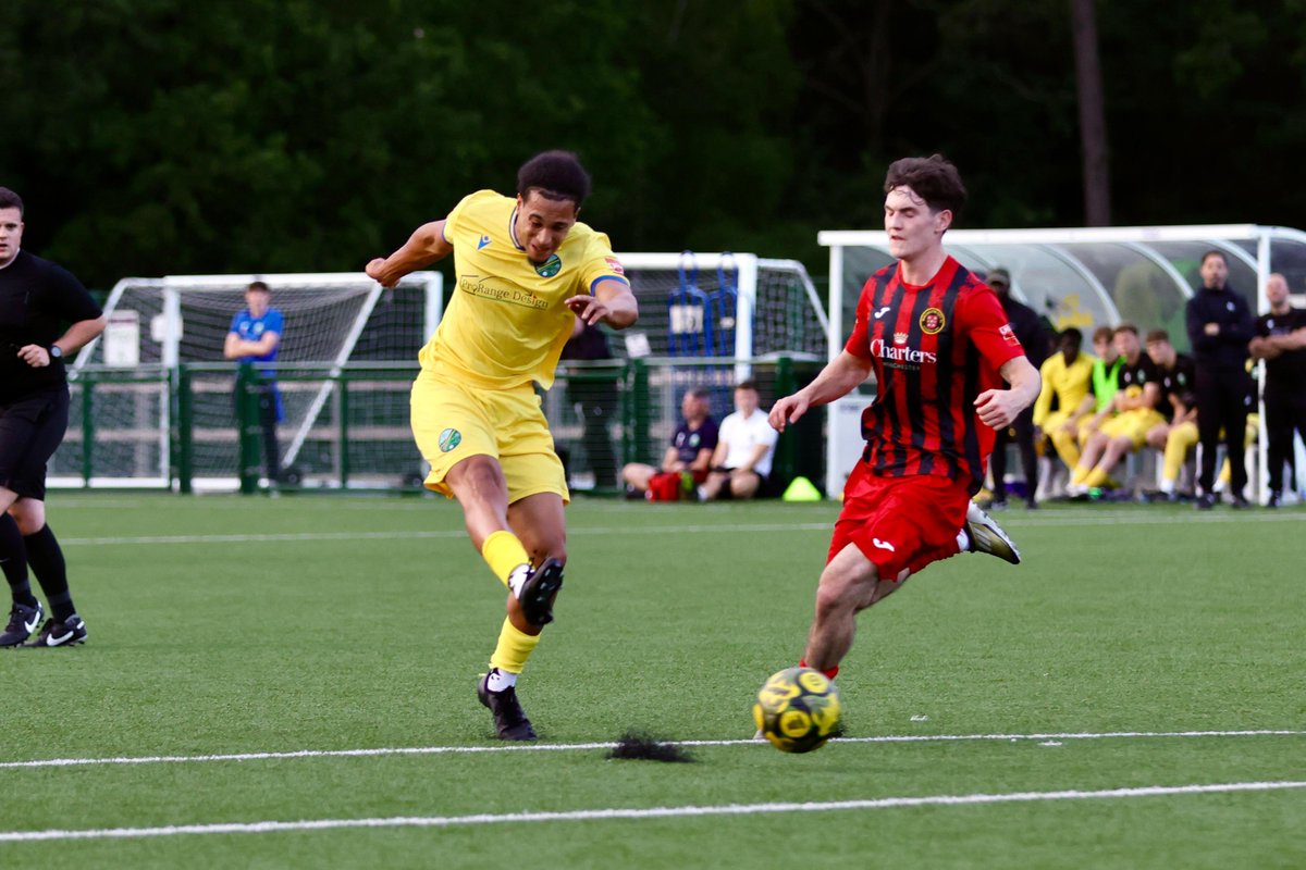 AscotUnitedFC's tweet image. Another great run out against @wincityfc last night!
More progress as we get closer to the season opener.
Thank you to @wincityfc for coming down last night 🤝
#WeAreAscot #UpTheYellas💛💙