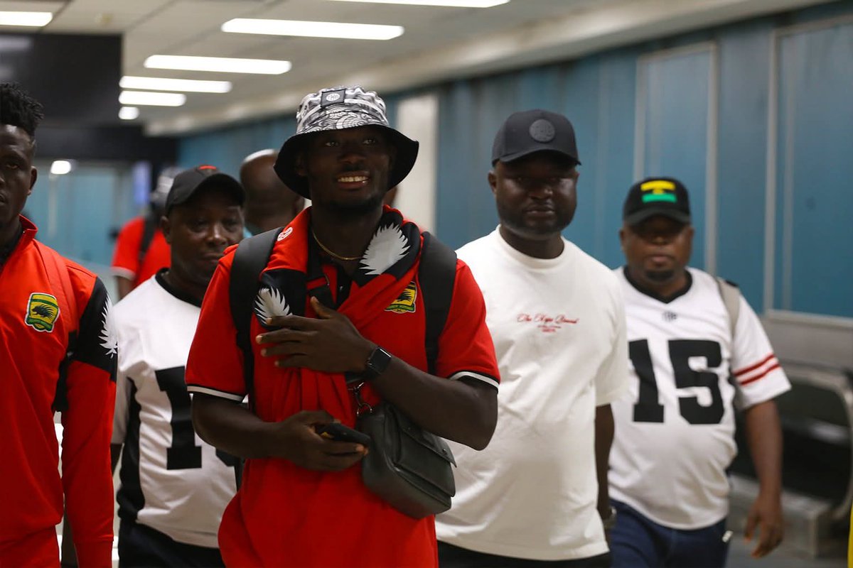 purefmsports's tweet image. Asante Kotoko have landed in Johannesburg 鉁堬笍.
The Porcupines will face South African side Kaizer Chief in the 2025 Toyota Cup on Saturday, July 26,2025, at the Moses Mabhida Stadium.