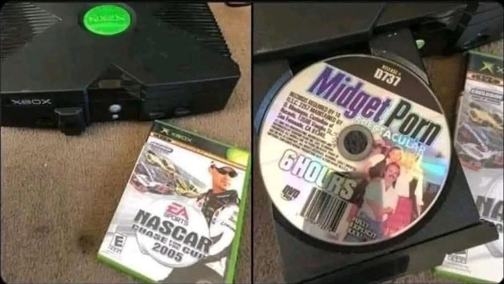 16bitnostalgia's tweet image. Remember to always check the disc tray when buying used consoles...