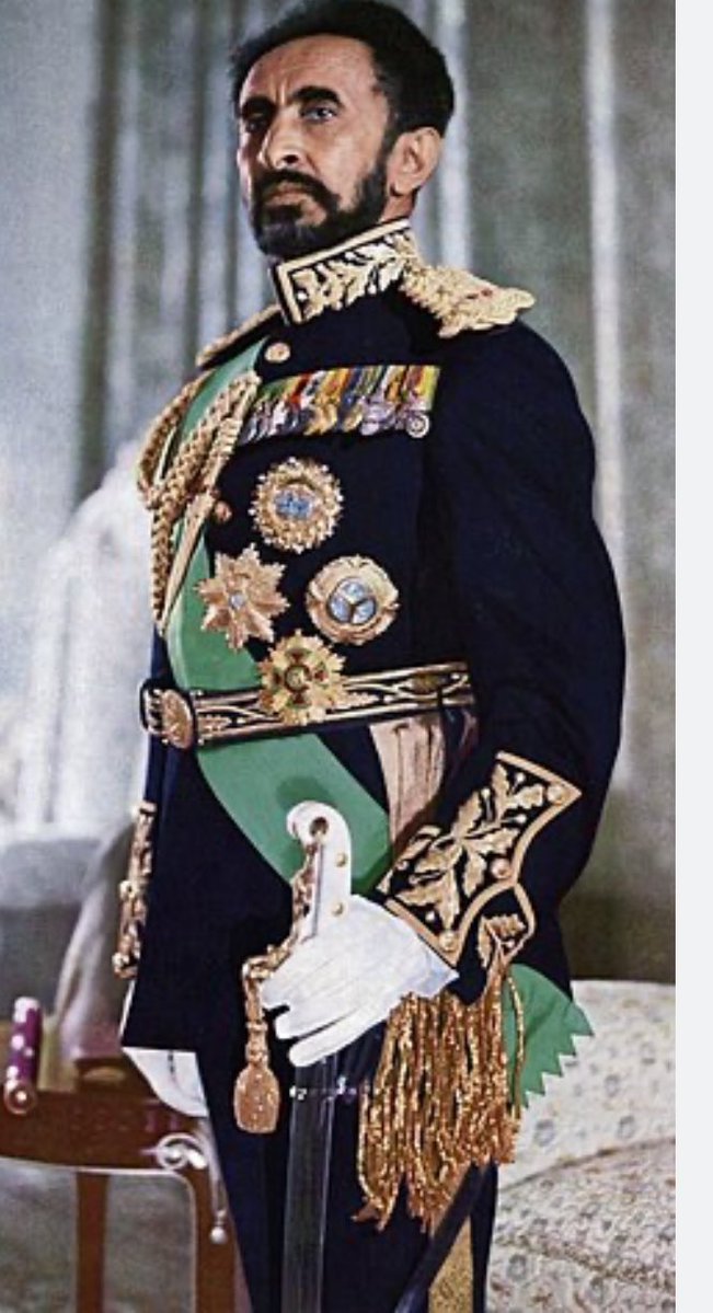 girar20_girard's tweet image. Naissance de Hzile Selassie 1 er ce 23 juillet ( 1892-1975) devient empereur en 1930 confronte à l’invasion italienne en 1936!gagne contre la puissance européenne déposé en 1974 suite à une famine terrible les putschistes sont des marxistes dirigés par le colonel Mengisty est tue