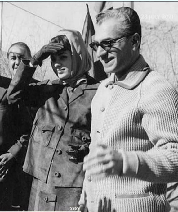 iran_krd's tweet image. او فقط شاه نبود یکی از نابغه های ایران زمین بود
#KingRezaPahlavi