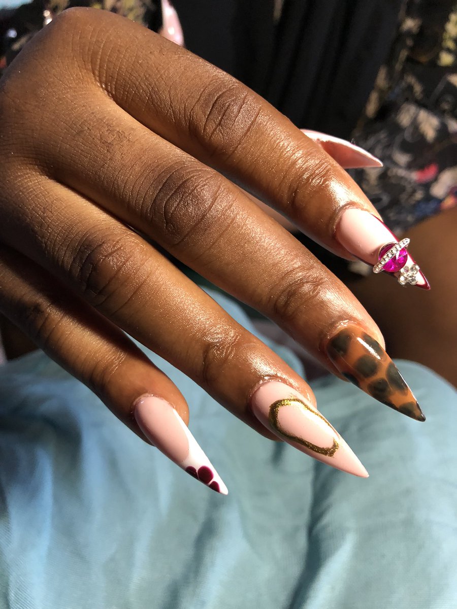 between_coats's tweet image. STILETTO NAILS😍✨
We’re available to take your bookings. Send a dm to book an appointment
Location: Yaba, Lagos
Home service available