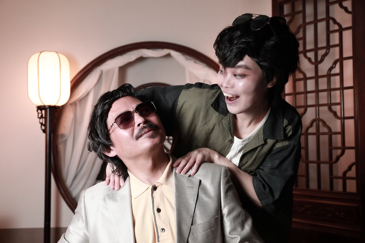 【Cosplay】九龍城寨之圍城 /トワイライト・ウォリアーズ / 十二少/ tiger哥

兄貴のお部屋っぽい（？）セットで肩揉みさせていただきました～！オタクの夢叶えていただきありがとうございます!

tiger哥⇒ハッシーさん
十二少⇒しゃら
📸⇒かるろすさん

#四谷九龍城砦夜祭 
#コスユニ
#よつやべーす