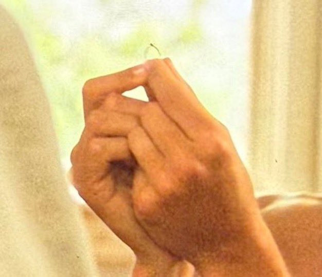 chairfilms's tweet image. i found where jeremiah got belly’s ring #TheSummerITurnedPretty
