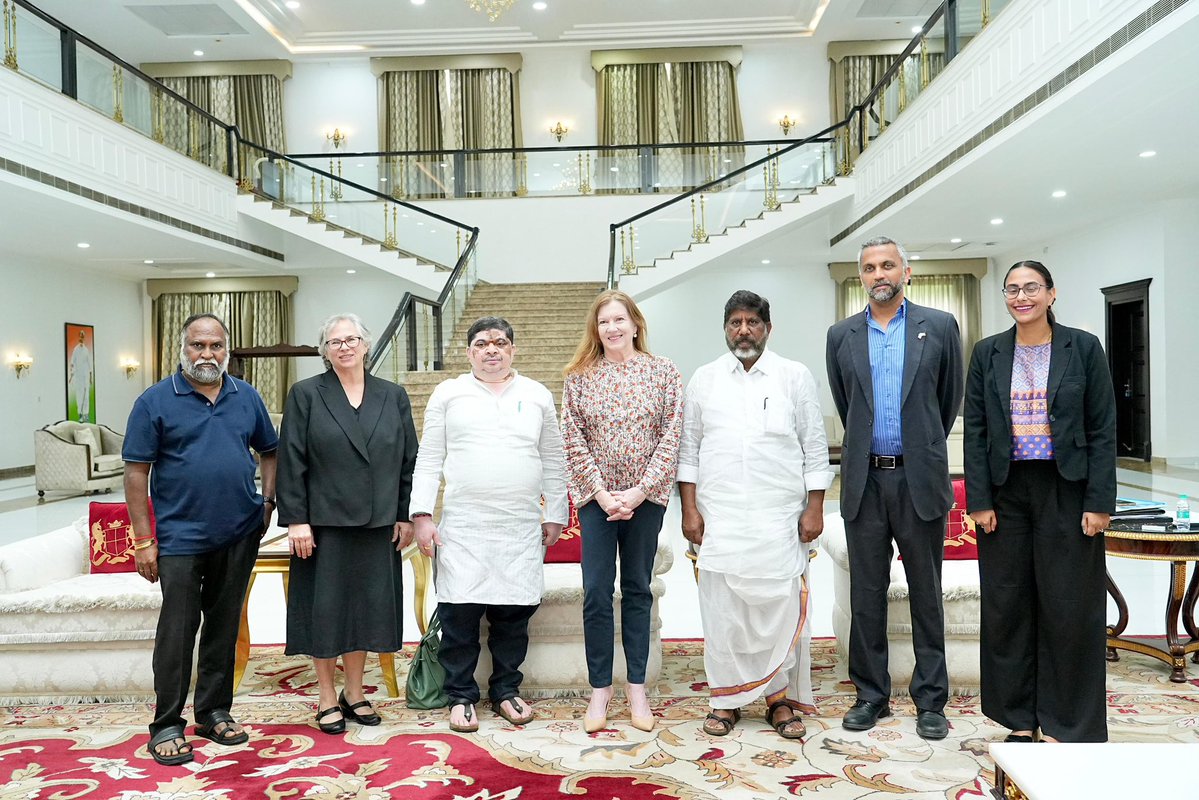 Bhatti Vikramarka Mallu (@bhatti_mallu) on Twitter photo Met with US Consul General Jennifer Larson and her delegation at Mahatma Jyoti Rao Phule Praja Bhavan today.
<a href="/USCGHyderabad/">Consul General Jennifer Larson</a> Met with US Consul General Jennifer Larson and her delegation at Mahatma Jyoti Rao Phule Praja Bhavan today.
<a href="/USCGHyderabad/">Consul General Jennifer Larson</a>