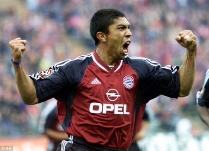 FootballRemind's tweet image. Happy Birthday Giovane Élber 🎂
He spent 6 prolific years at Bayern Munich scoring 139 goals in 265 appearances. He won 4 Bundesliga and a Champions League during that time ⚽️