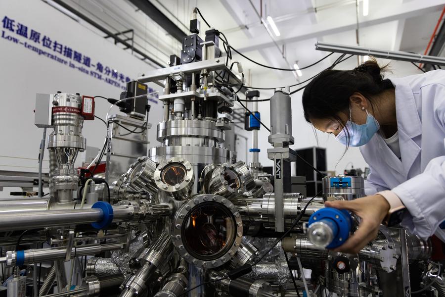 The Synergetic Extreme Condition User Facility, a major scientific infrastructure in Beijing's suburban district Huairou, has attracted scientists from multiple countries to conduct cutting-edge research with its exceptional experimental conditions xhtxs.cn/5oK