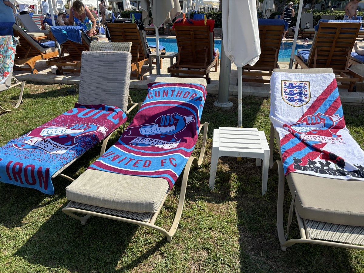 Greeny5o1's tweet image. Marking @SUFCOfficial territory on our first morning in Cyprus! #UTI