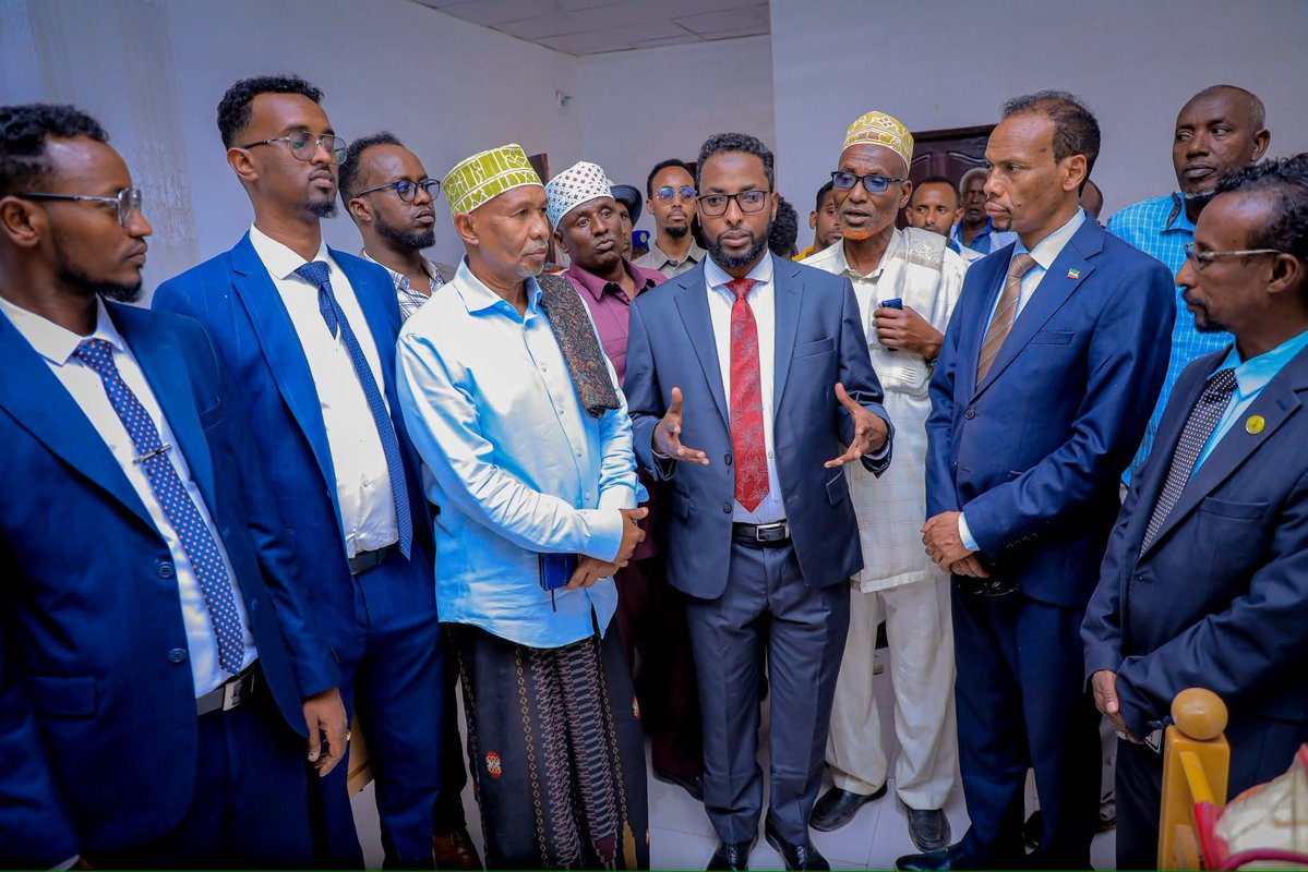 The Minister of Health Development of the Republic of Somaliland, Dr. Hussein Bashir Hirsi, officially inaugurated a new extended sections added to Quljeed District Health Center in Awdal Region, during a working trip to the region.