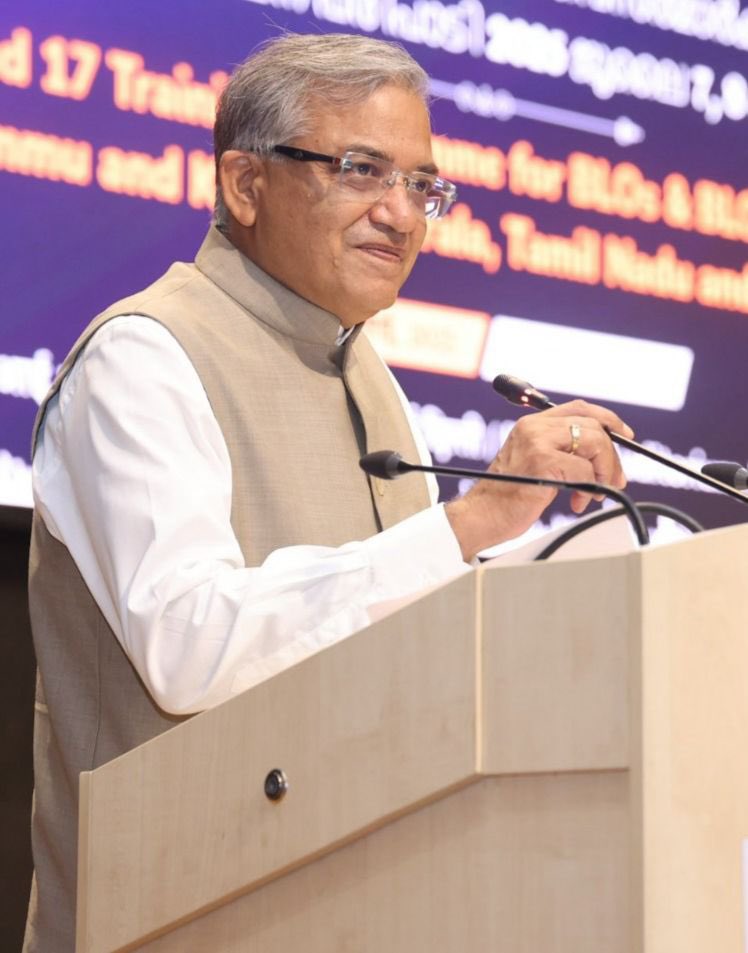 Election to the Office of #VicePresident of India – Process started by #ECI

Read more : eci.gov.in/eci-backend/pu…
