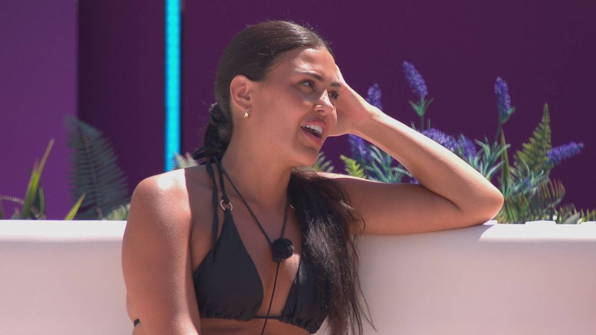 ThreadSnatcher (@threadsnatcher) on Twitter photo Emma didn’t get dumped. She got evicted by public consensus.
The audience swiped left on vibes, energy, and storyline.
Not everyone’s built to survive Love Island 🏝️ some are just extras in other people’s plotlines.
#LoveIsland #Dumped #MainCharacterEnergy
<a href="/ThreadSnatcher/">ThreadSnatcher</a> Emma didn’t get dumped. She got evicted by public consensus.
The audience swiped left on vibes, energy, and storyline.
Not everyone’s built to survive Love Island 🏝️ some are just extras in other people’s plotlines.
#LoveIsland #Dumped #MainCharacterEnergy
<a href="/ThreadSnatcher/">ThreadSnatcher</a>