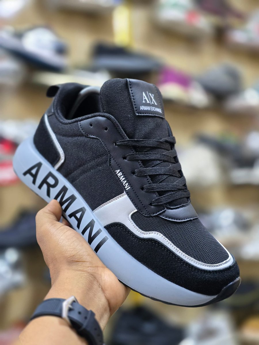 Armani Sneakers
Available in size 40-45

Price:22,000NGN

Location:Ilorin
Delivery:Nationwide 

Please repost🙇🏿‍♀️🙏