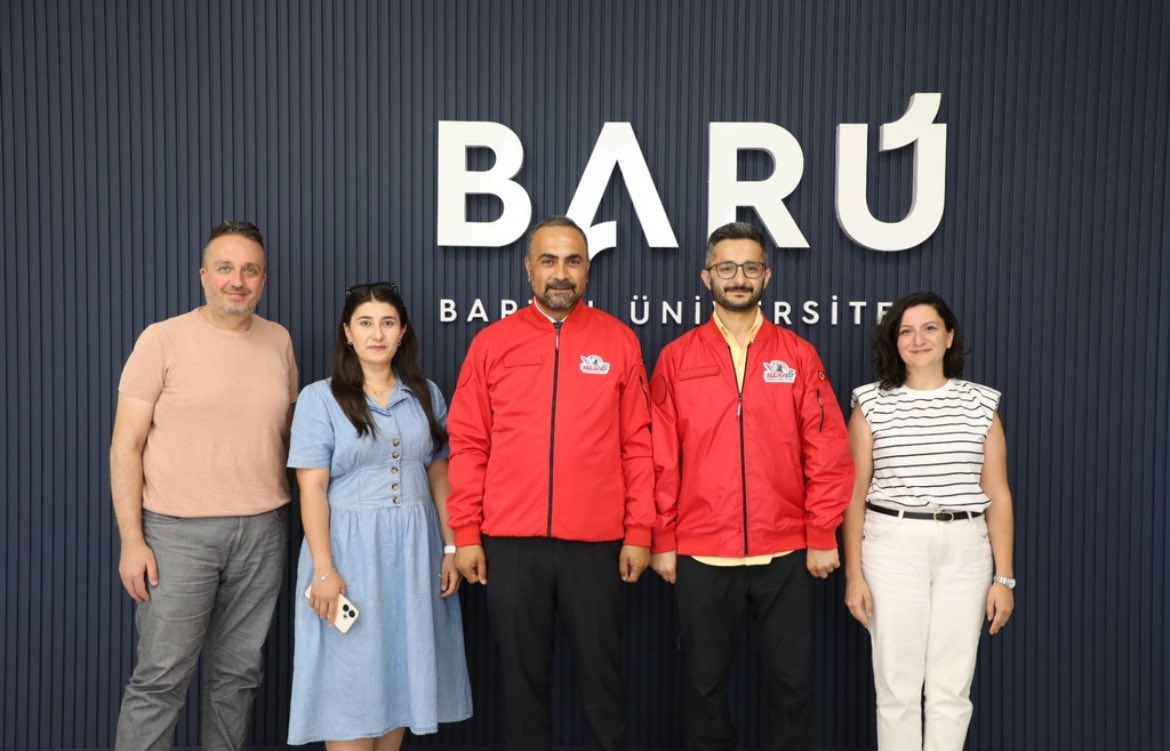 Bartın Üniversitesinde (BARÜ) Türkiye’nin en büyük havacılık, uzay ve teknoloji festivali olan TEKNOFEST’e yönelik çalışmaların daha etkin ve organize bir şekilde yürütülmesi amacıyla TEKNOFEST Koordinatörlüğü kuruldu.

🔗 bartin.edu.tr/haberler/baru-…