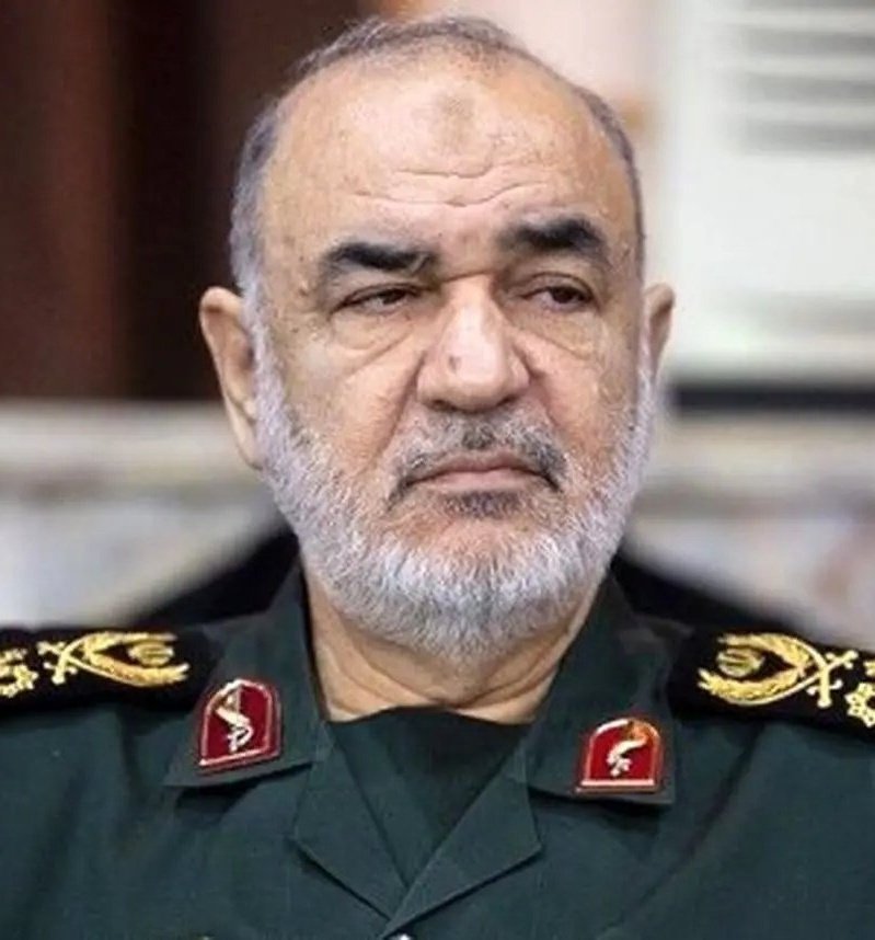 Mosolchi's tweet image. عباس عراقچی :
سردار سلامی دیگر کیست ؟
همچین مادرقحبه ای نمیشناسم !!!
#گنده_گوز_منطقه
