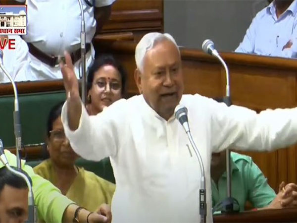 ani_digital's tweet image. "You're just a kid, what do you know?": Bihar CM Nitish Kumar responds to Tejashwi's remark
Read @ANI Story | aninews.in/news/national/…
#NitishKumar #TejashwiYadav #Bihar #ECI #SIR