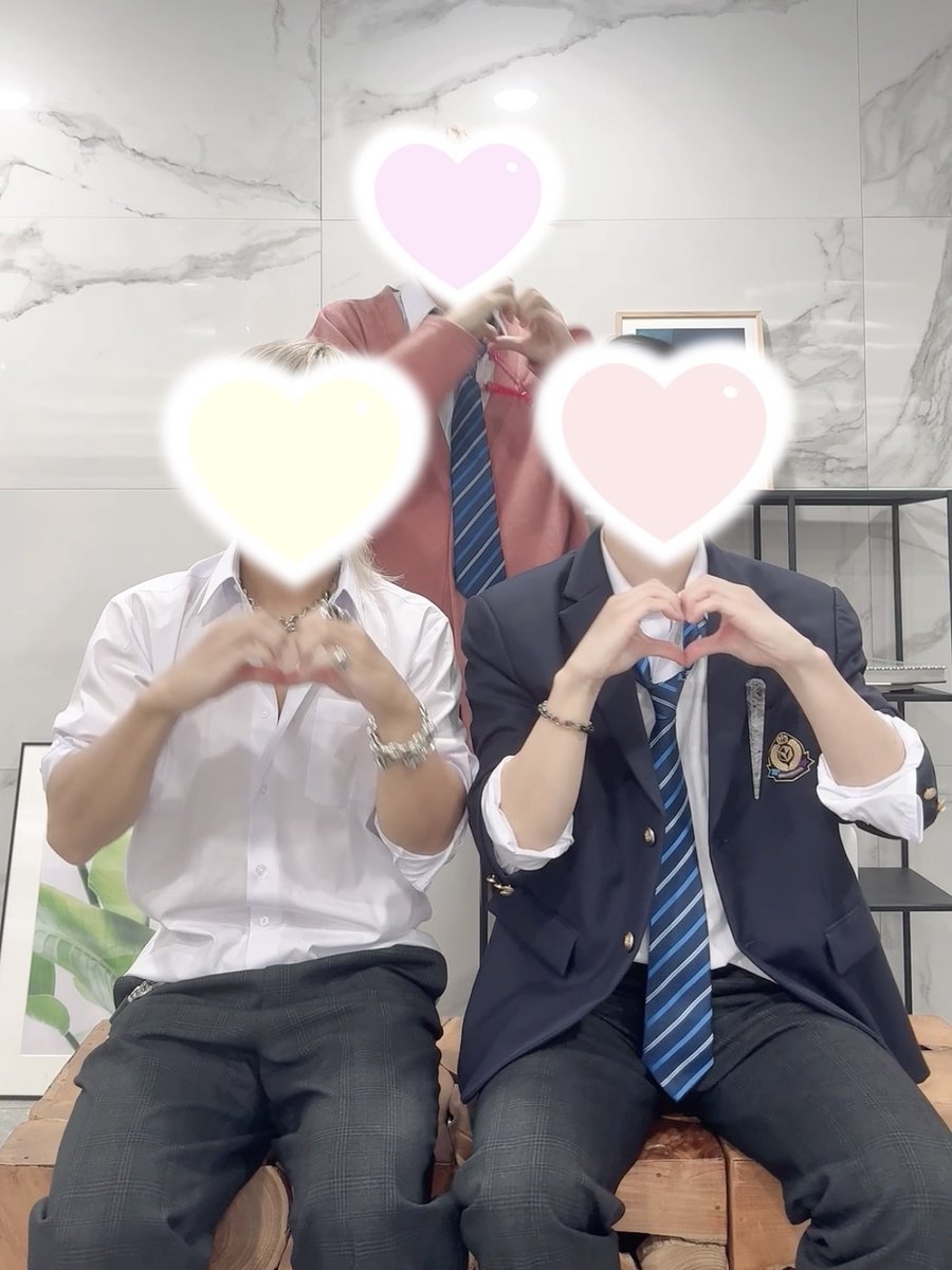 ireisu_info's tweet image. 🎲いれいすShorts動画投稿!🎲
シャツの文字読めたらコメントしてね〜!🐤🐇🦁
youtube.com/shorts/21AKFI1…
好きな科目コメントで教えてええええええええ🏫👔
youtube.com/shorts/El5MfAI…
🎲TikTokはこちら!
tiktok.com/@ireisu_info
#いれいす #ぜったいてきしんじゃ