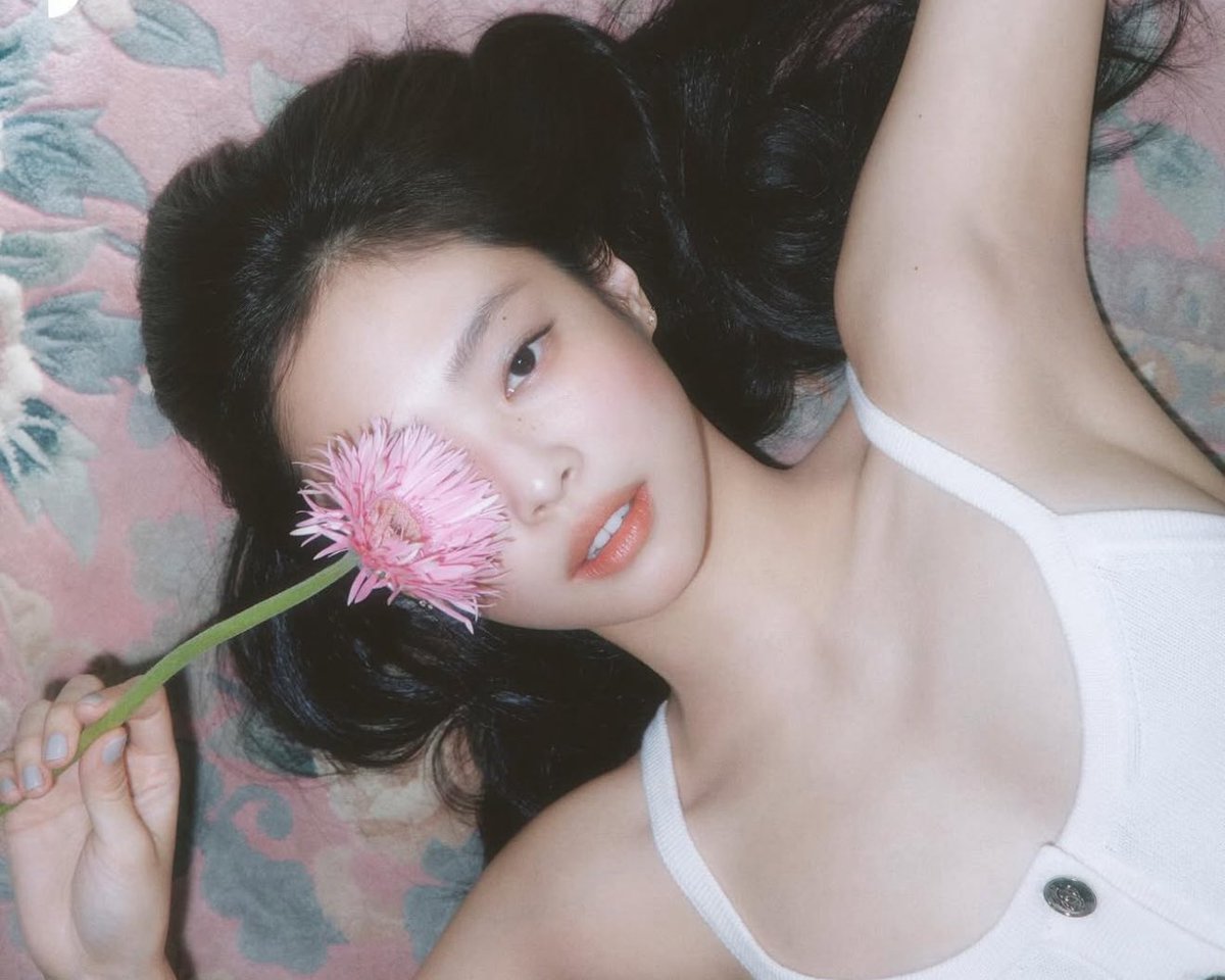 jennie pics tweet media