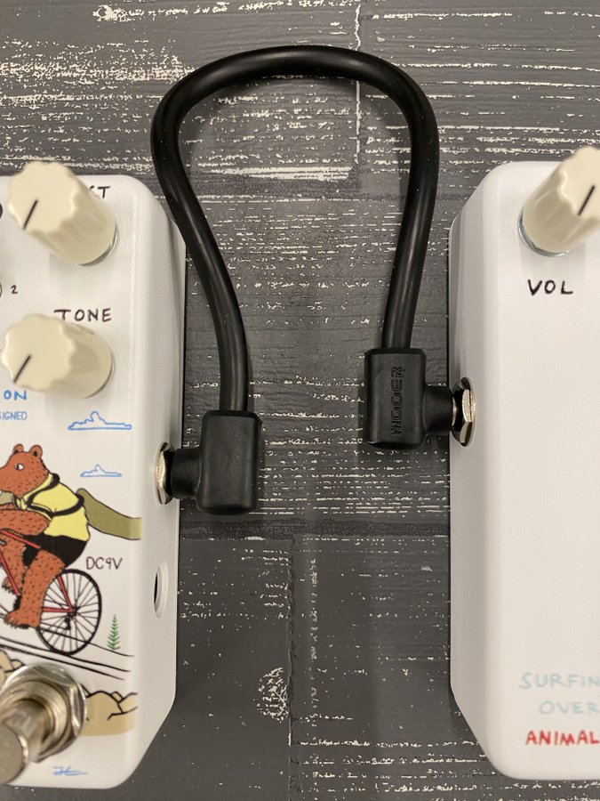 LEP_INTL_AC's tweet image. 高い耐久性を確保しながら軽量な #パッチケーブル

『Mooer / AC-8』
（ムーアー）

多くのペダルボードに使用できる20cmのケーブルにL字型プラグを組み合わせた😽
低インピーダンス、高純度の銅を芯線に使用💡

詳細はこちら➡lep-international.jp/products/mooer…