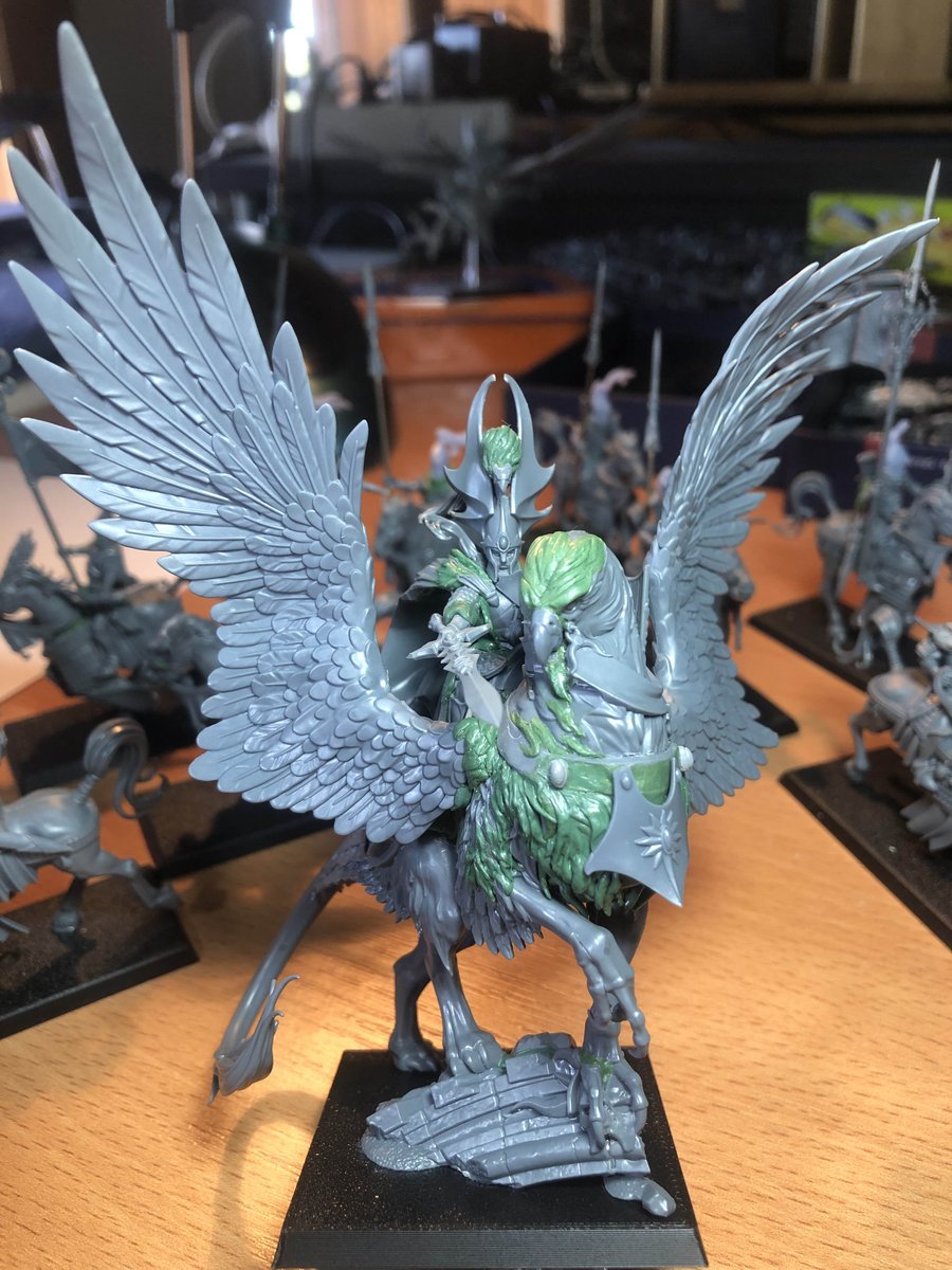 TonioPxl's tweet image. Warhammer green stuff summer break
