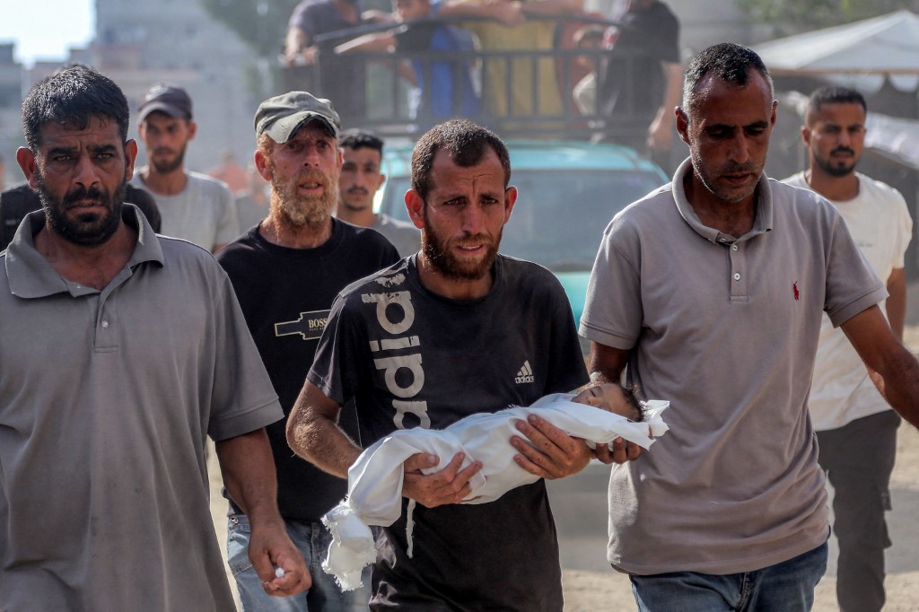 A51FR3D's tweet image. At least 17 Palestinians killed in Israeli air strikes on Gaza since morning middleeasteye.net/live-blog/live…