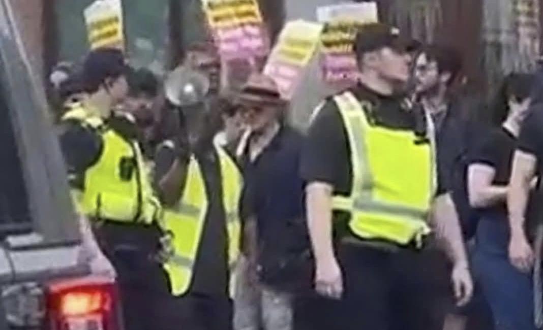 EvacTony's tweet image. They've covered up the most grotesque crimes, they've facilitated unimaginable numbers of foreign invaders who it's been proven are vastly more likely to commit crime now they appear to be encouraging disorder by taking antagonistic left into an already volatile situation. I'm…