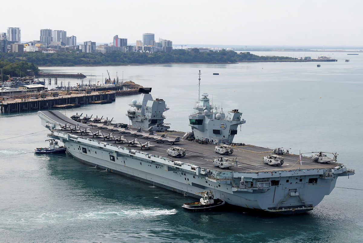 NavyLookout's tweet image. .@HMSPWLS arrived in Darwin, Australia this morning #CSG25 #TalismanSabre2025
19 Jets on deck, including 034 recovered from India (plus one USMC jet)