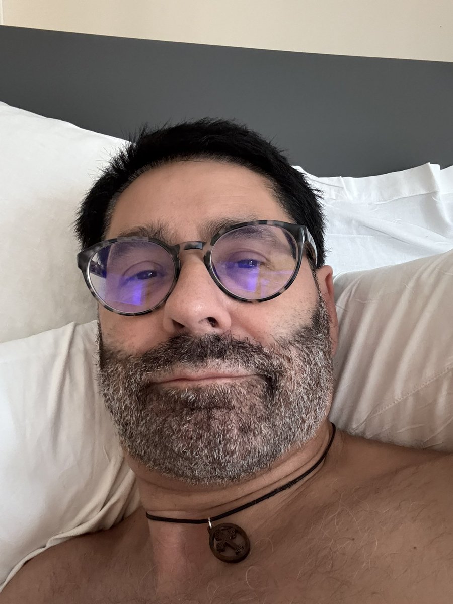 PhilHs10's tweet image. Fifth day in hospital, fifth day of chronic pain.
Discussions regarding MRI results today - prayers requested please 🙏🏼✝️
Psalms 46:1-2 (NKJV)
💬God is our refuge and strength,
A very present help in trouble.
Therefore we will not fear,
Even though the earth be removed,
And…