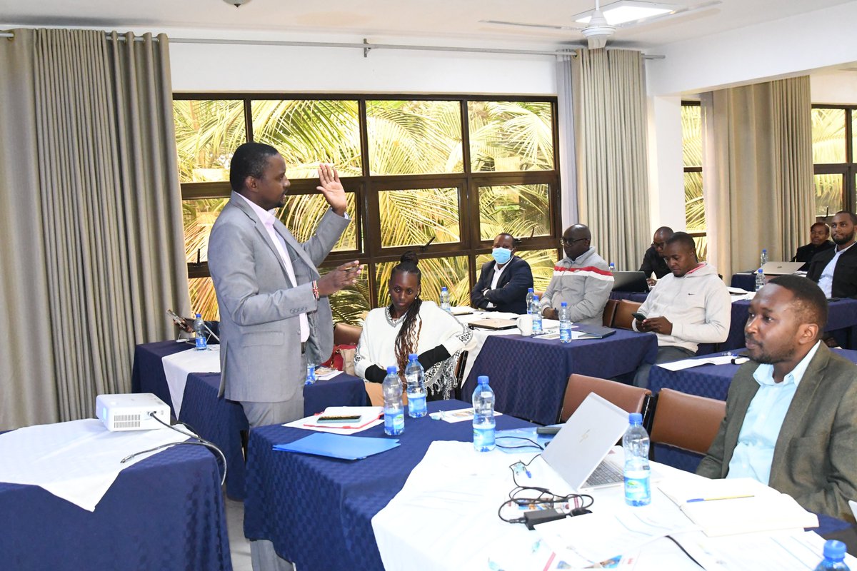 KEMRI_Wellcome's tweet image. We held an introductory meeting with the Kirinyaga County Department of Health to officially launch two collaborative research projects ; Africa's First Referral Hospitals, Innovation and Care (AFRHiCARE) and A Novel Extreme Weather Risk Insurance System for Kenya (NEWRISK).
The…
