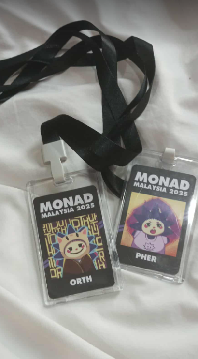 RhepNFT's tweet image. Thank you for remembering us with this merch you got for me and @VanosWais, @SonicFiringZ!!!
I really really appreciate it a lot, even though we didn’t get to go to Malaysia for the meetup.
I love my @MonadSGMY friends so muchhhhh — I hope I get to meet you all someday too!🫶