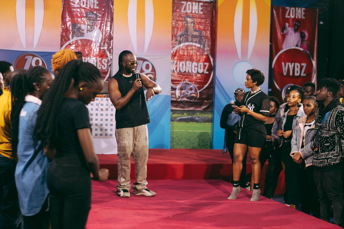 anyikopr's tweet image. "Big thank you to @azeezah_h and the entire @citizentvkenya #10Over10 team for the amazing @BebeCoolUG interview! Your energy was unmatched and the vibes were 🔥🔥. Grateful for the love! 🙏🏾✨ #Gratitude #10Over10"