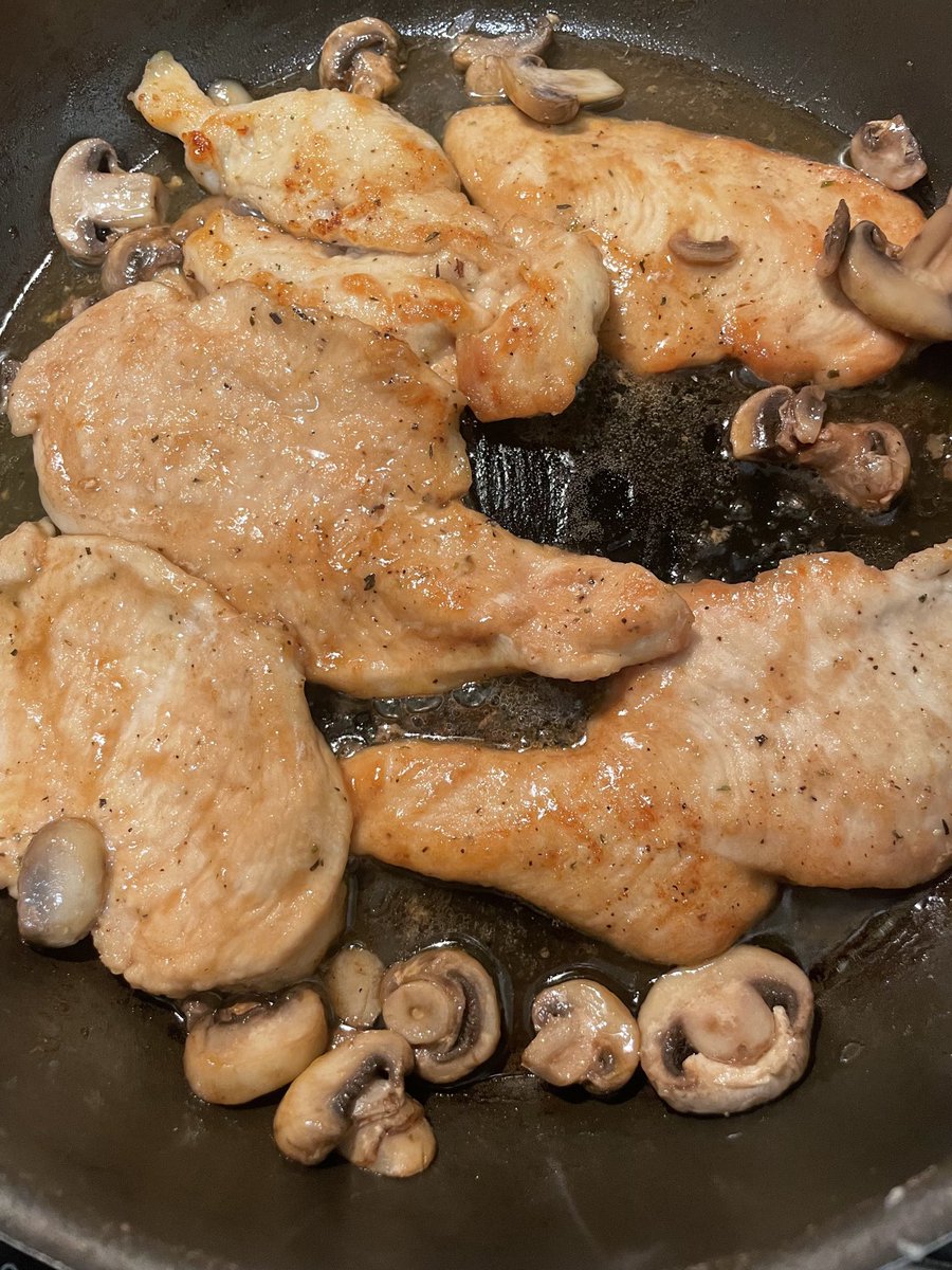 Periperrita's tweet image. I can be very domestic. I like to cook but hate to clean and I will make a giant mess in the kitchen. This results in me not cooking unless there is someone to clean after me. Some classic cooking with Conki meals: chicken Marsala, stuffed cabbage rolls, beef Rouladen, Shashuska