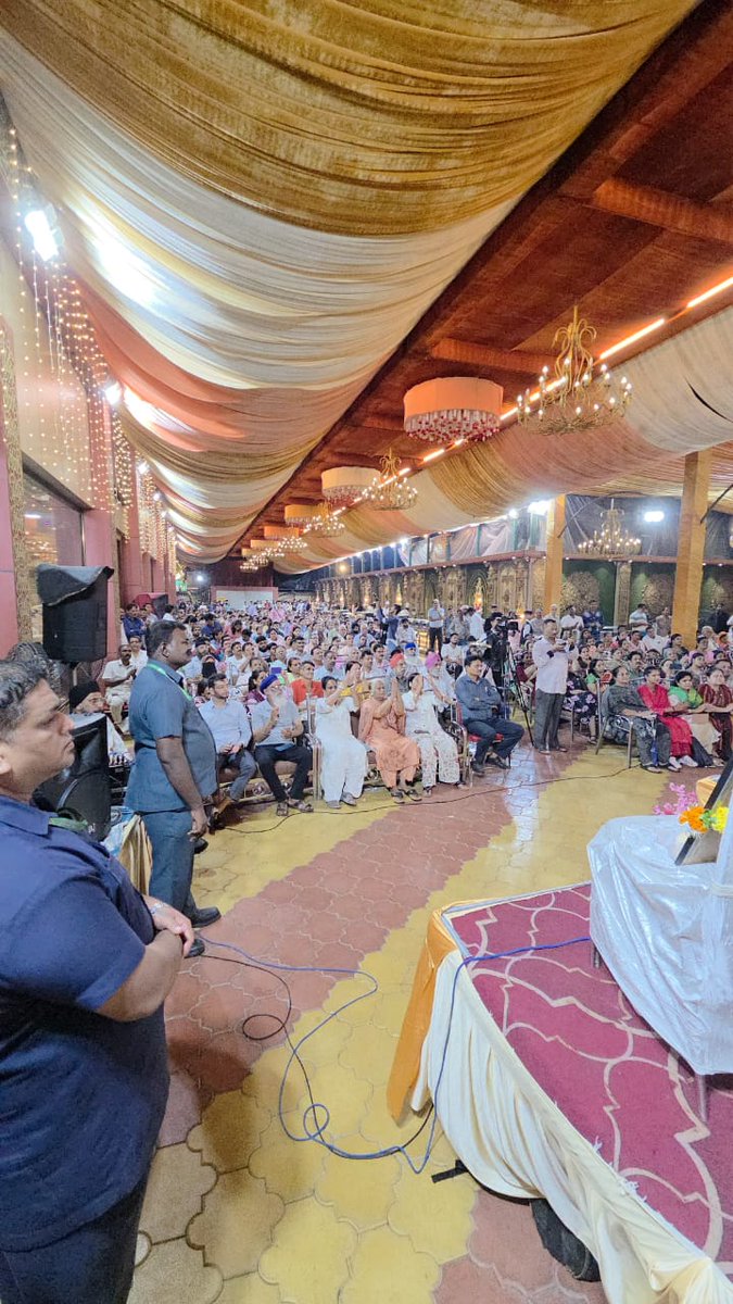 TukaramKate's tweet image. समृद्धी एस. आर. ए. सहकारी गृहनिर्माण संस्था या आपल्या स्वप्नवत योजनेची पहिली सर्वसाधारण सभा आयोजित करण्यात आली होती.

#tukaramkate #SRAProject #DreamHomeMission #Chembur #AffordableHousing #SRAHousing #UrbanRehabilitation #DreamHomeProject #SocietyMeeting