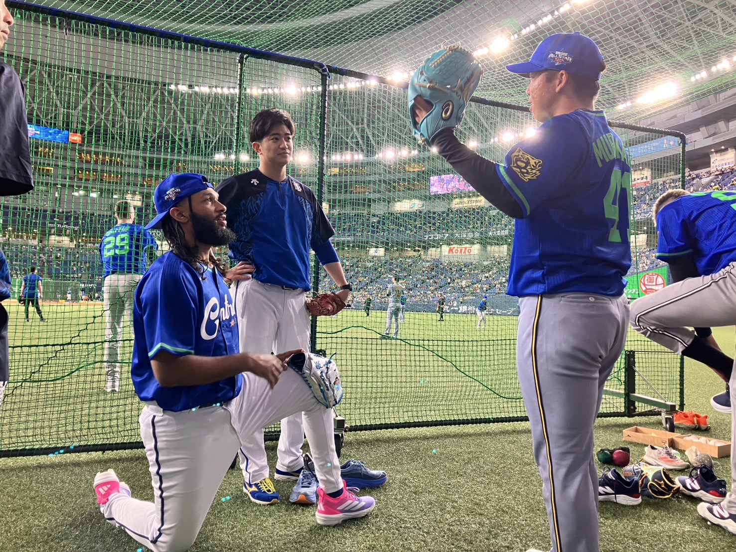 阪神タイガース　ボブルヘッド　中野拓夢　村上頌樹 DKAUBBPTJFKDZOGANRVBHHOGXY.jpg