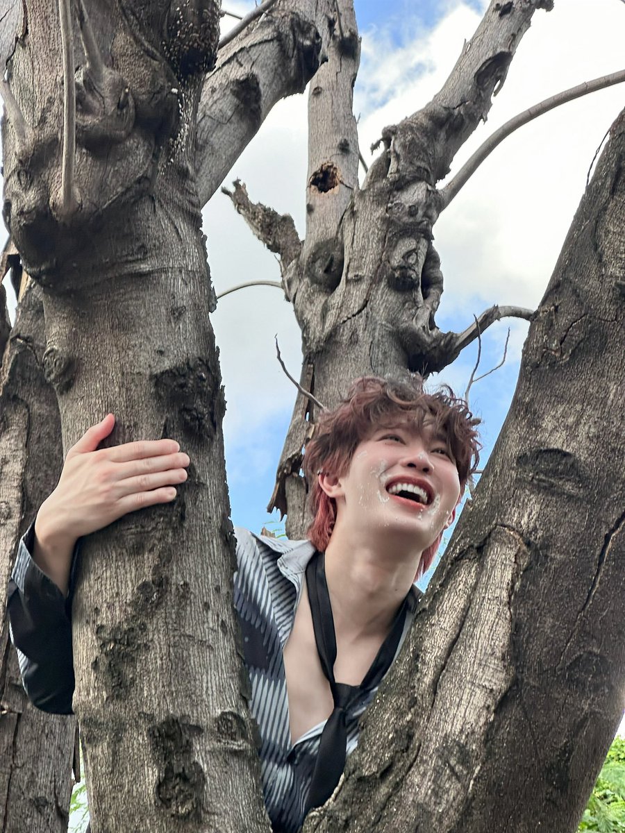 kerdomundi's tweet photo. สามปีกับการเลี้ยงลูกหมูตุวนี้ ด้อมที่น่ารักที่สุดในจักรวาล ไม่รู้สมุนโตทันหัวหน้ามั้ย ตอนนี้หัวหน้าเอเลี่ยนกล้ามใหญ่แต่ใจอ้วนกลมสีจมปูวมาก ฝากเลี้ยงไปนาน ๆ เลยนะครับ👽🩷

3Year MyAlienz Grew Up
#3rdMyAlienzWithYim
​#MyAlienz https://t.co/TwfgdmCH9l