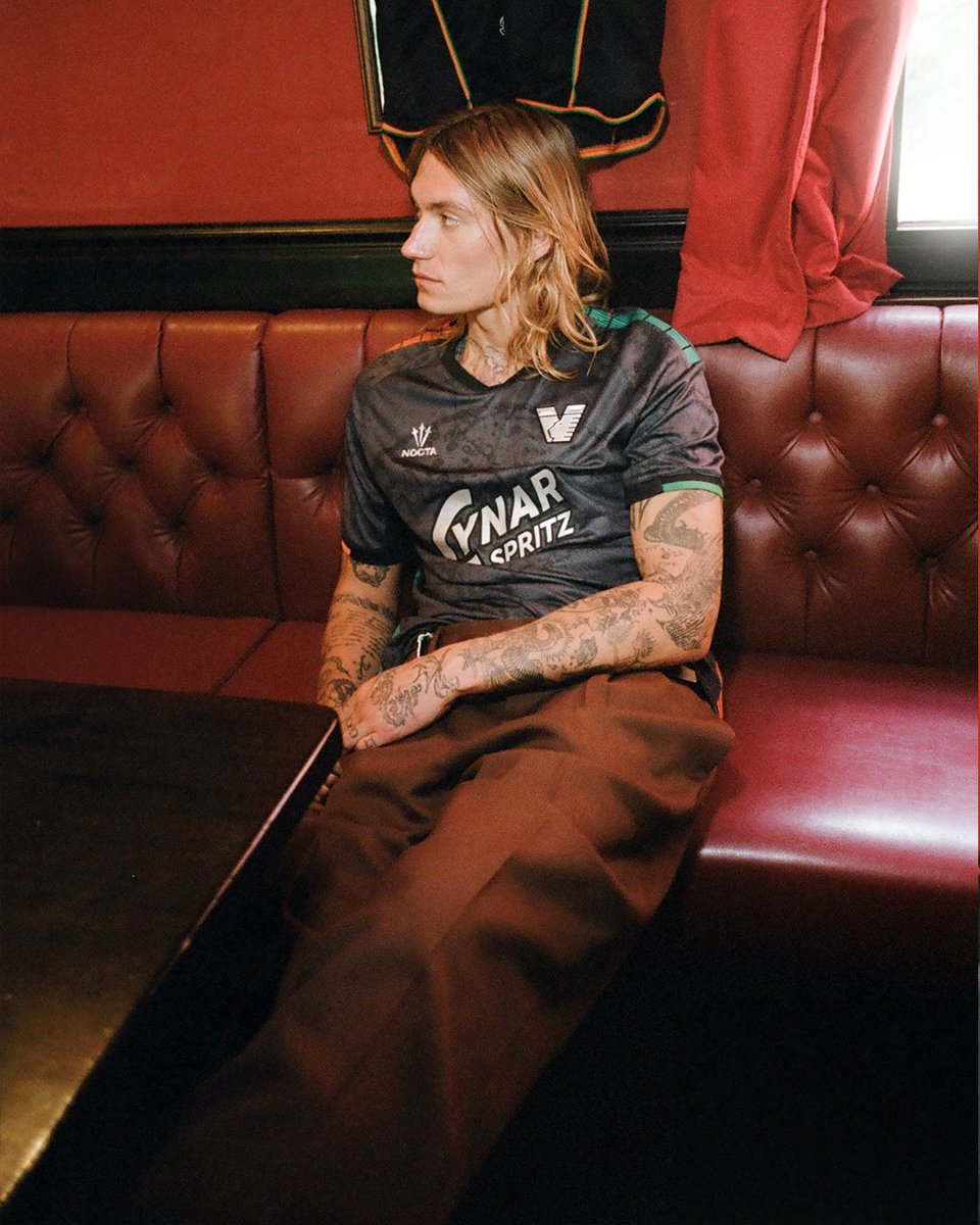 VeneziaFC_IT's tweet image. A home for many.

La Maglia Home 25/26 Venezia FC x NOCTA celebra l'idea di appartenenza.
Disponibile ora su shop.veneziafc.it e nei negozi ufficiali.

Foto di Duncan Loudon
@OfficialNocta 
#HomeGround