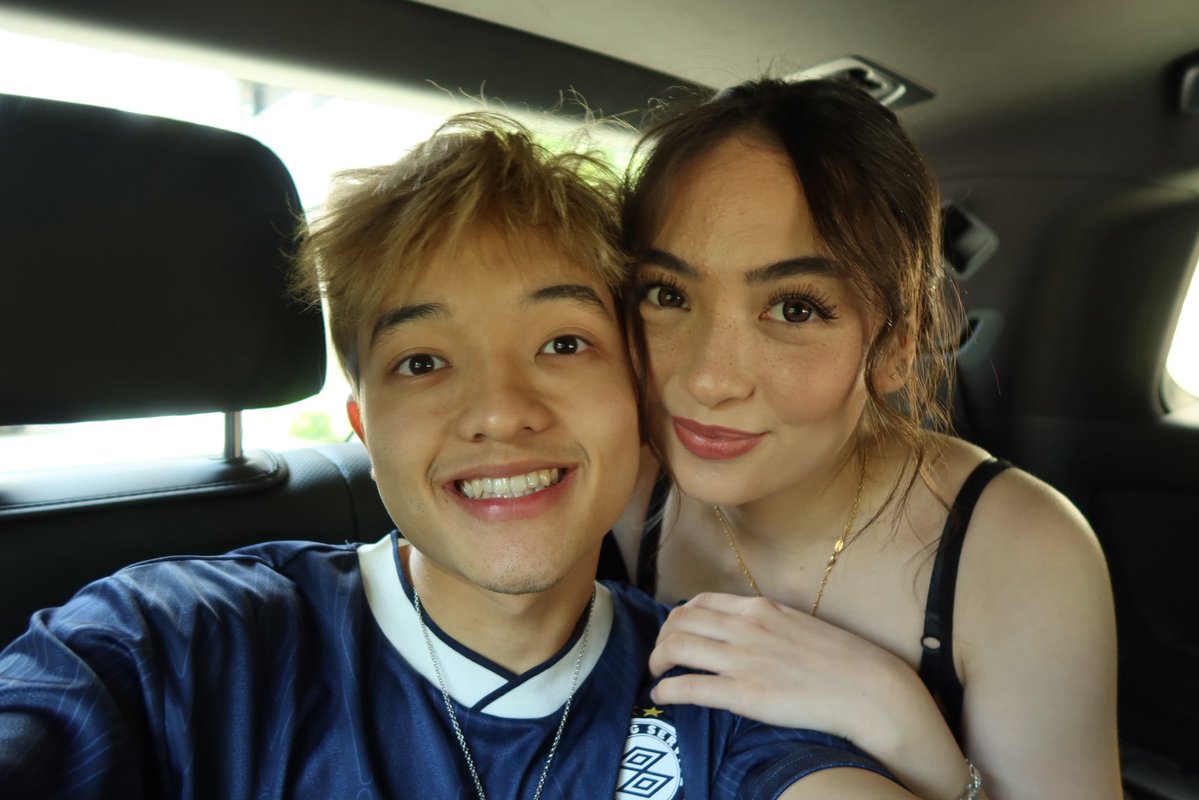 sakurashymk's tweet image. last day in japan w/ @jasontheween
twitch.tv/sakurashymko 🇯🇵🇯🇵