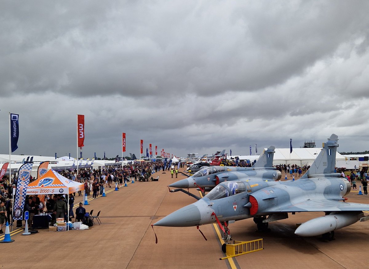 TetZoo's tweet image. Weekend scenes from the Royal International Air Tattoo (RIAT). Most surreal and fascinating plane: the U-2. Sounds incredible and flies like nothing else.