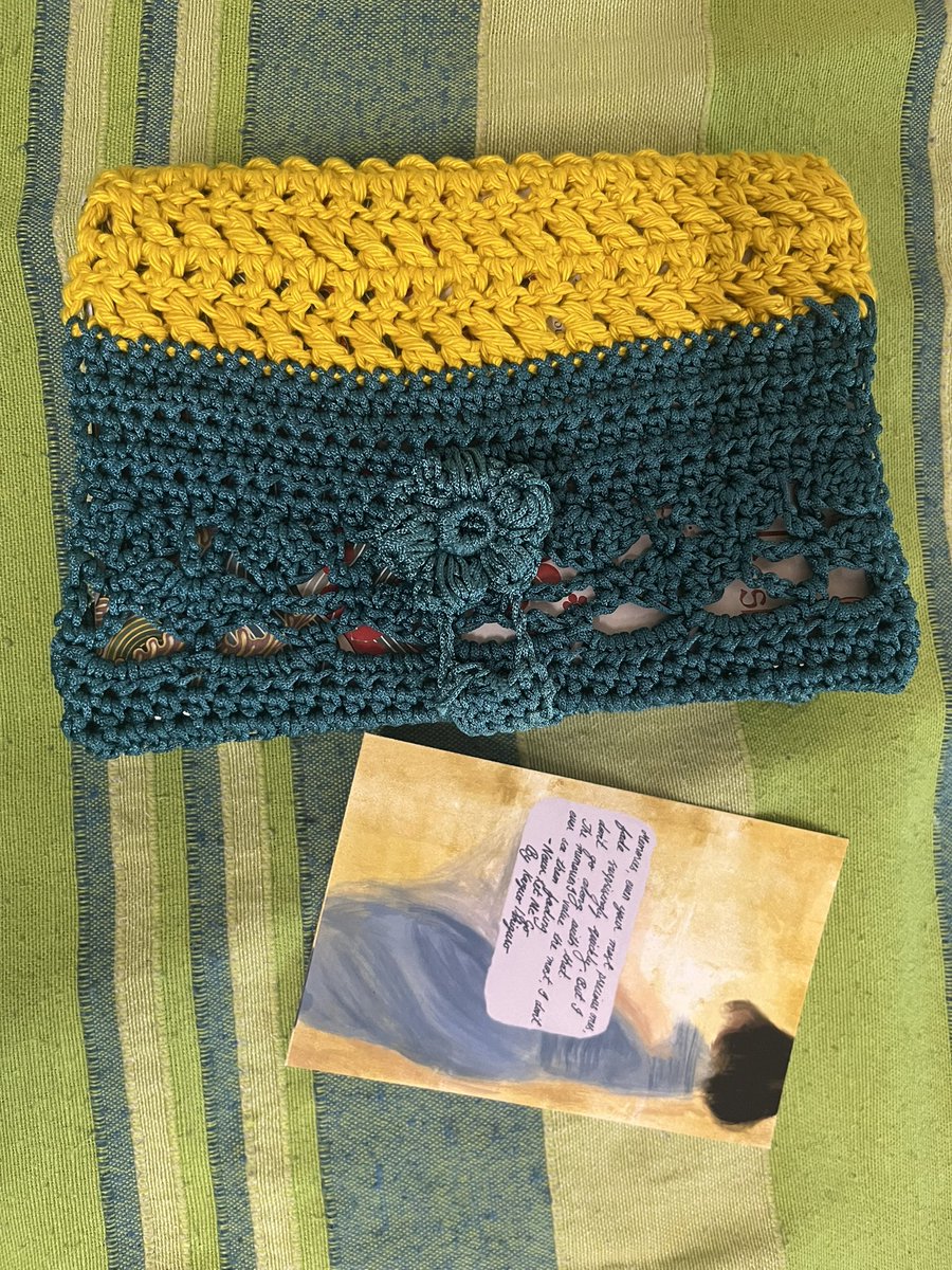 ideasmithy's tweet image. What is this garbage quality book cover for Amitav Ghosh’s ‘Sea of Poppies’? What makes it worse is the book is really good and the design is lovely. Too scared to breathe while reading as it’s warping and dog-earring on impact. Even the crochet sleeve isn’t helping. #Books