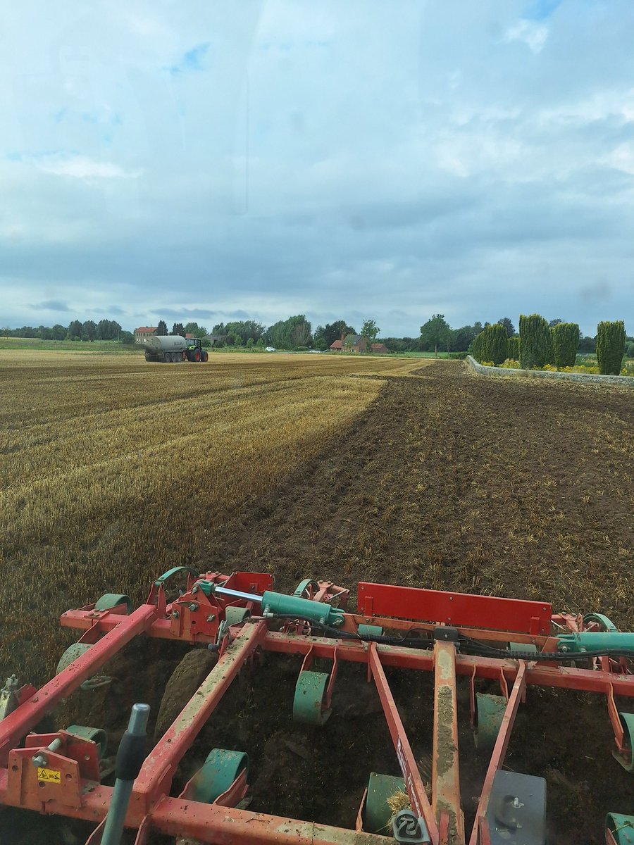 Veldwerkzaamheden met enkelband ...