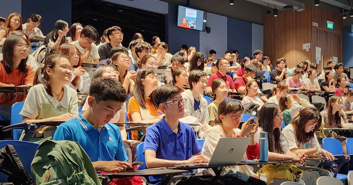 ntusbs's tweet image. Over 150 students. 10 days. 8 universities across China, Korea and Taiwan. The first SBS integrated Summer School 2025 was a truly global exchange of science and ideas. Read their reflections: blogs.ntu.edu.sg/science/2025/0…

#SBSSummerSchool #NTUSBS #FutureScientists #GlobalLearning