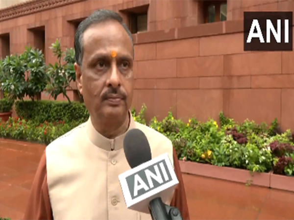 ani_digital's tweet image. New Income Tax Bill to promote MSMEs; enable youth to start new businesses: BJP's Dinesh Sharma
Read @ANI Story | aninews.in/news/parliamen…
#IncomeTaxBill #MSME #Youth