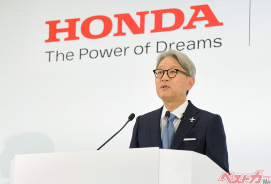 bestcarmagazine's tweet image. ホンダの三部敏宏社長は5月、ハイブリッドカーのラインナップを強化する方針であると表明した。2040年までに全車BEV化を完了させ、エンジン全廃という方針を事実上軌道修正したぞ
bestcarweb.jp/feature/column…