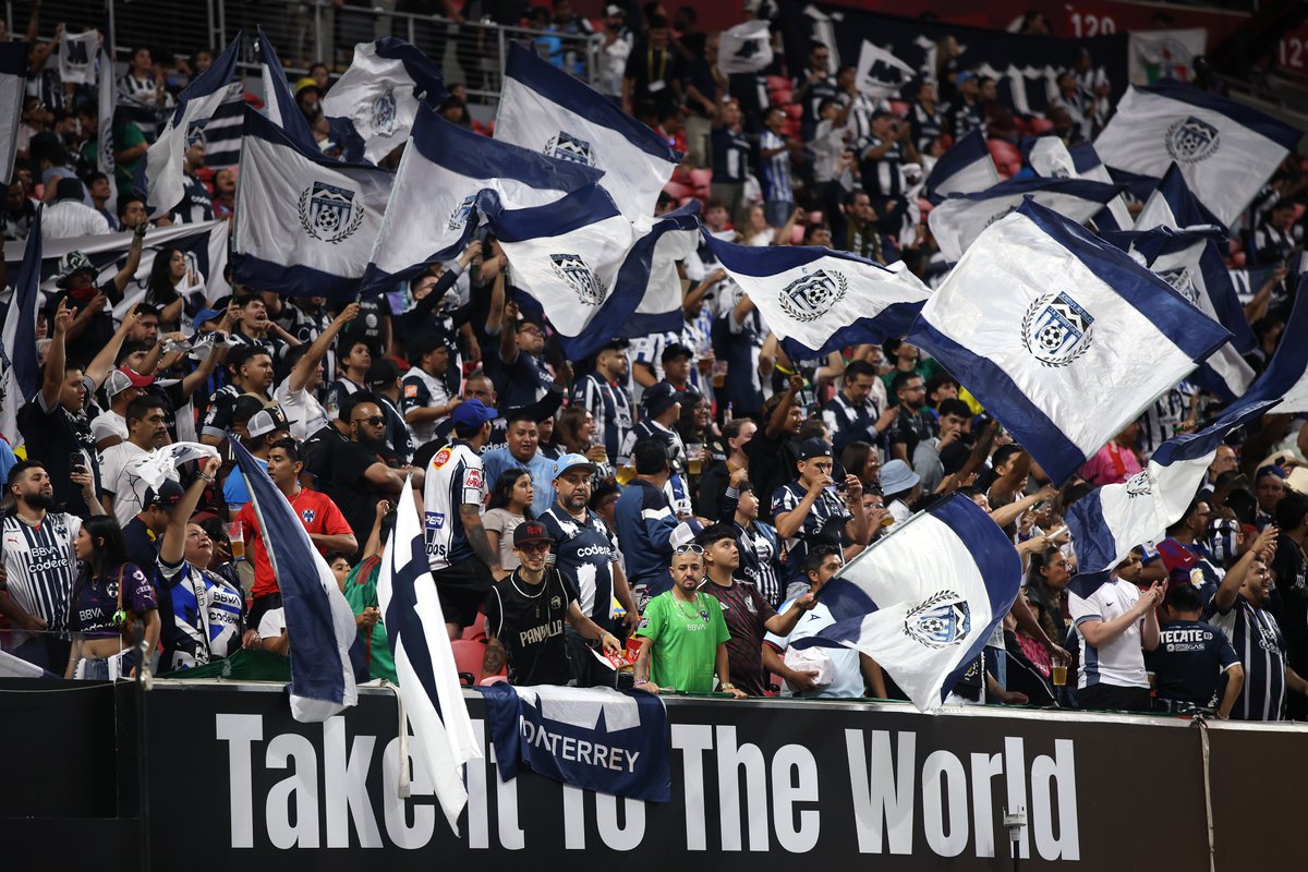 FIFAcom's tweet image. Spectacular support for @Concacaf clubs at the @FIFACWC 👏
#FootballUnitesTheWorld